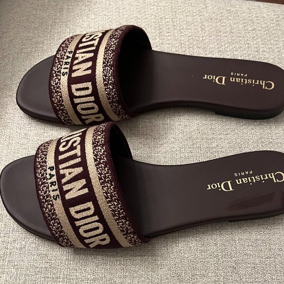 Christian Dior Slide Sandal 37.5 (Size 7) - Picture 6 of 7